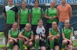 Damenfußball erstmals in Bewerbsform